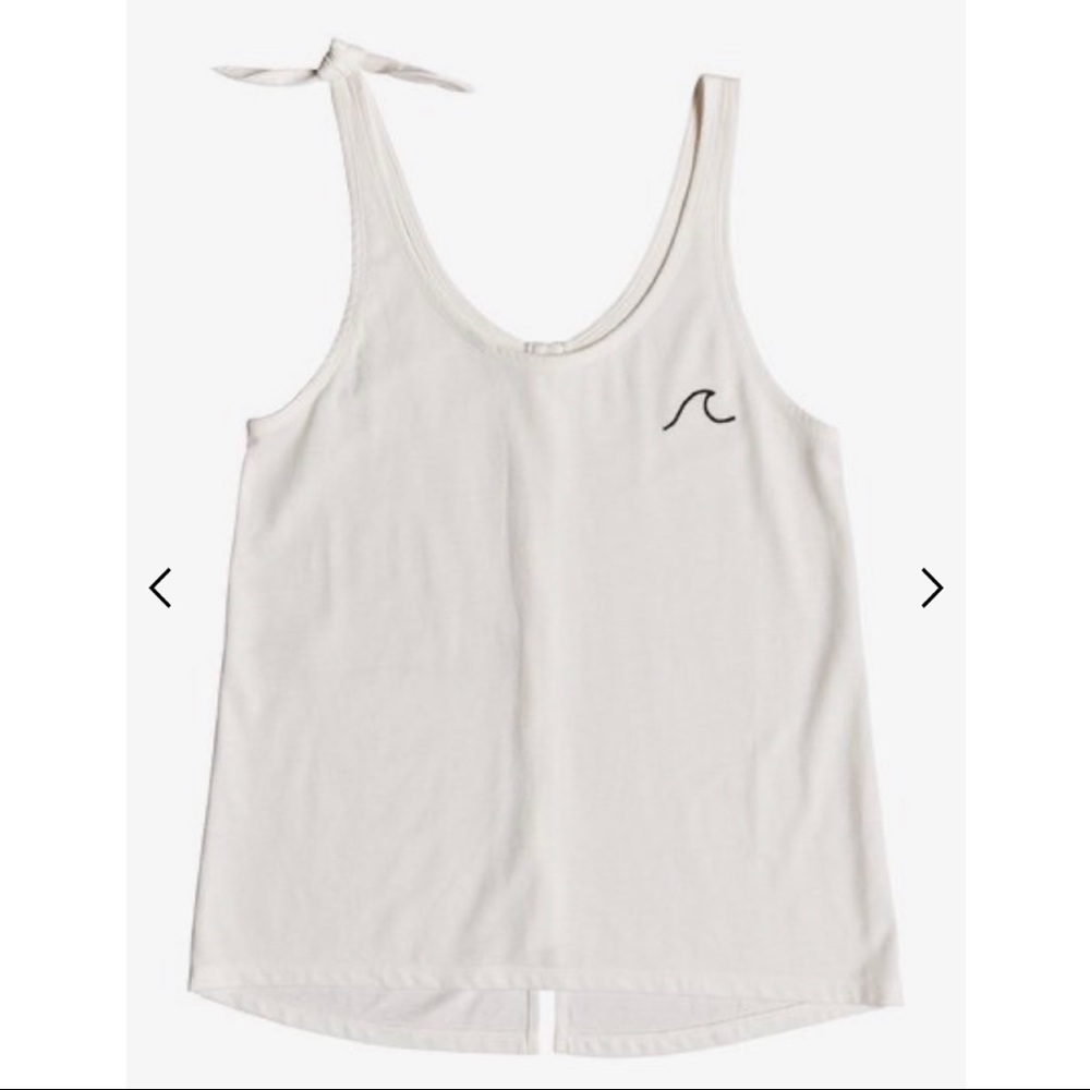 ⭐️NWT⭐️ Roxy “Dreaming of a cruise” tank - Small